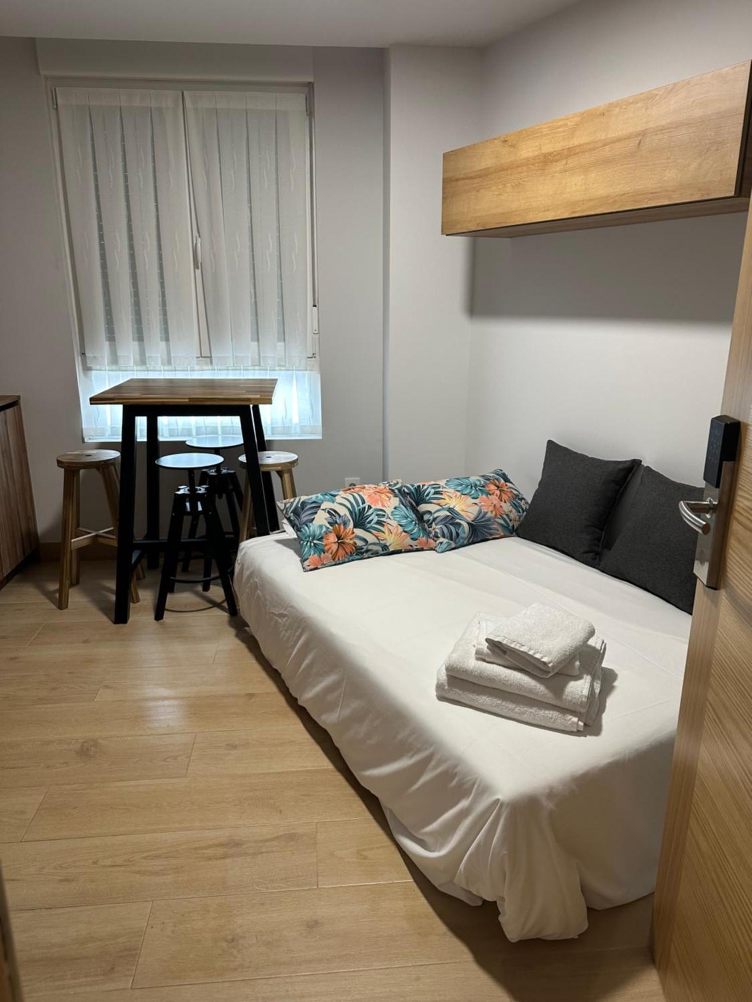 Apartamentos Turisticos Santa Apolonia 62 Aviles Bagian luar foto